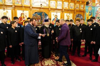 Mitropolitul Nifon a premiat Corul Excelsior al Seminarului Teologic